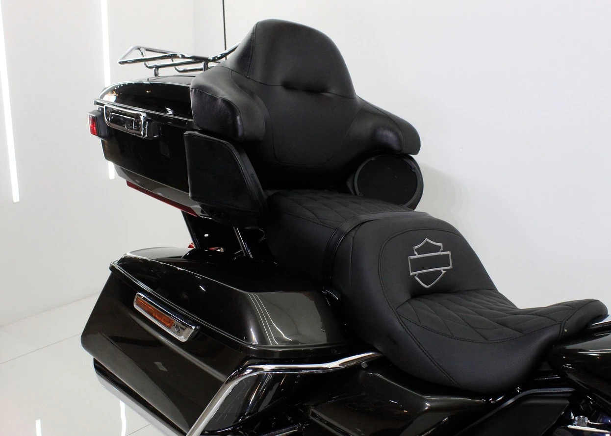 HARLEY-DAVIDSON ROAD GLIDE ULTRA