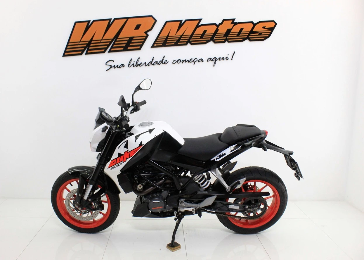 KTM DUKE 200