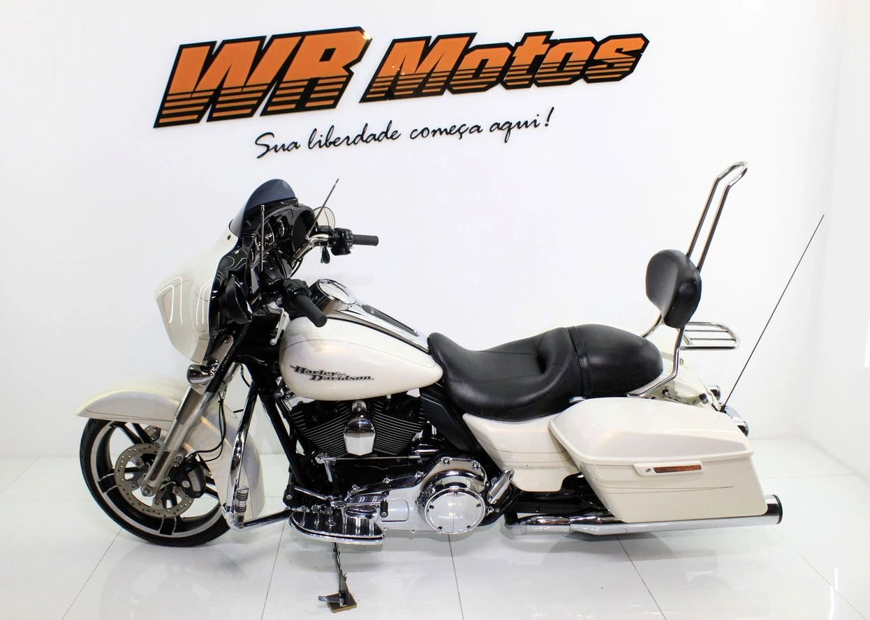 HARLEY-DAVIDSON STREET GLIDE SPECIAL