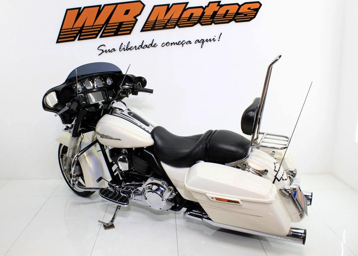 HARLEY-DAVIDSON STREET GLIDE SPECIAL