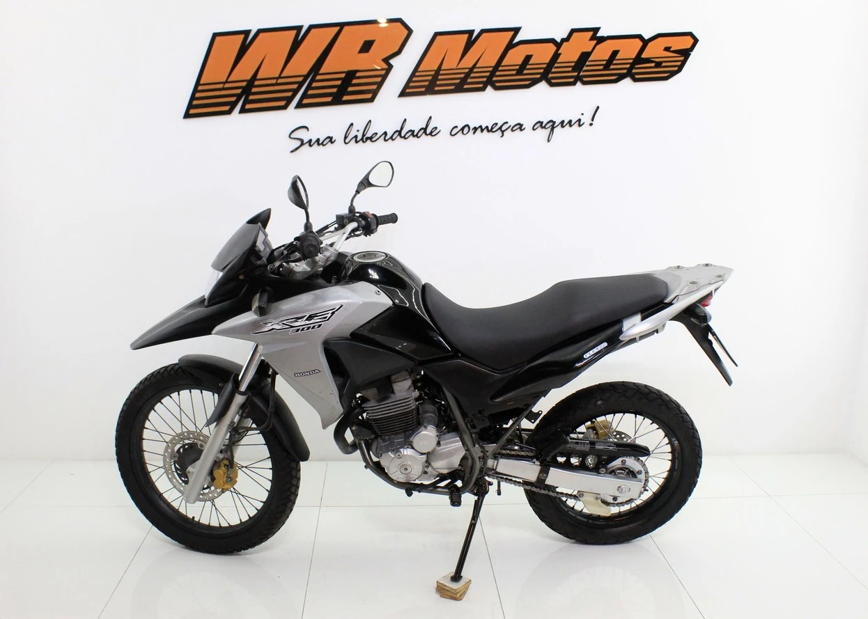 HONDA XRE 300 SAHARA