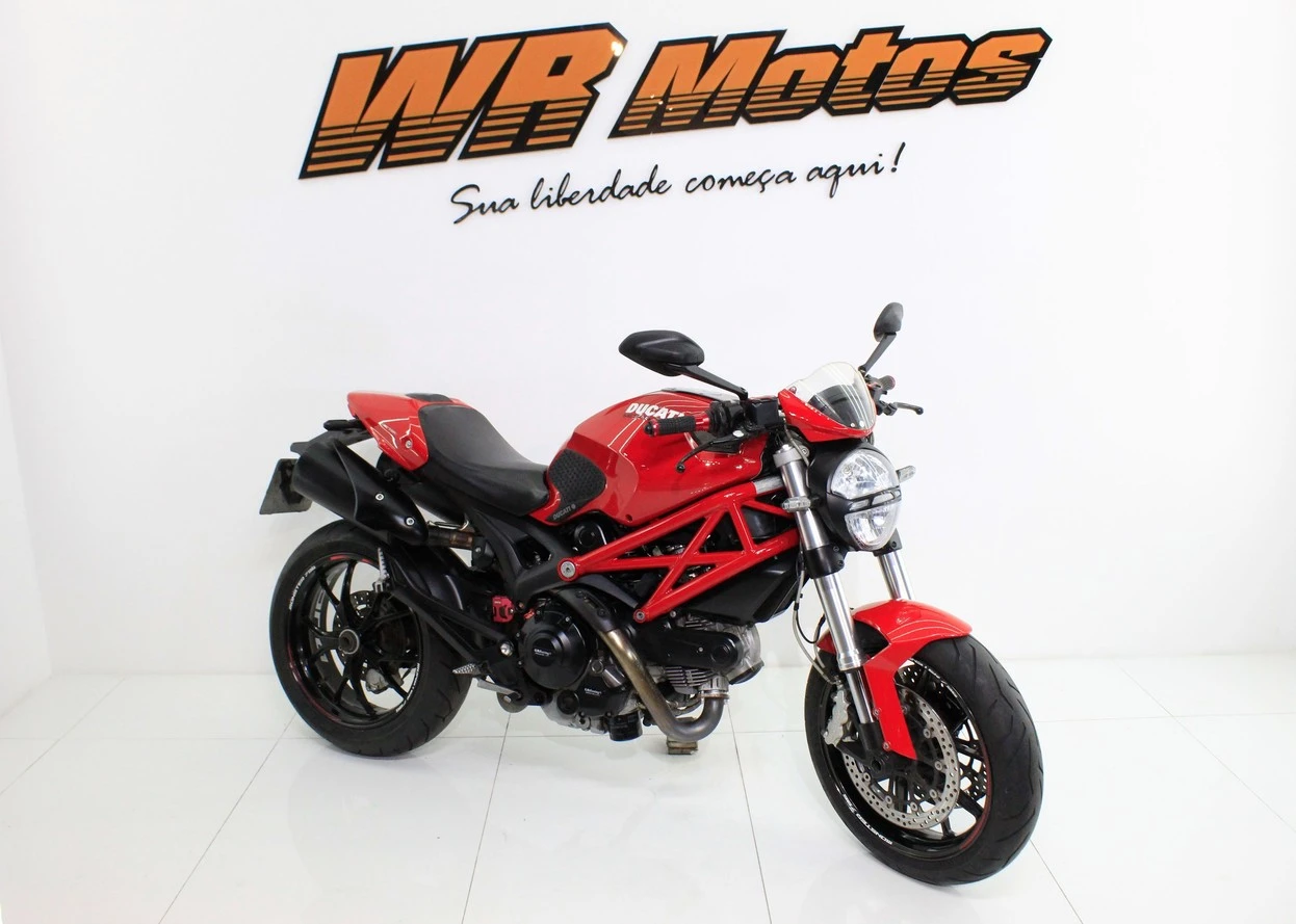 DUCATI MONSTER 796