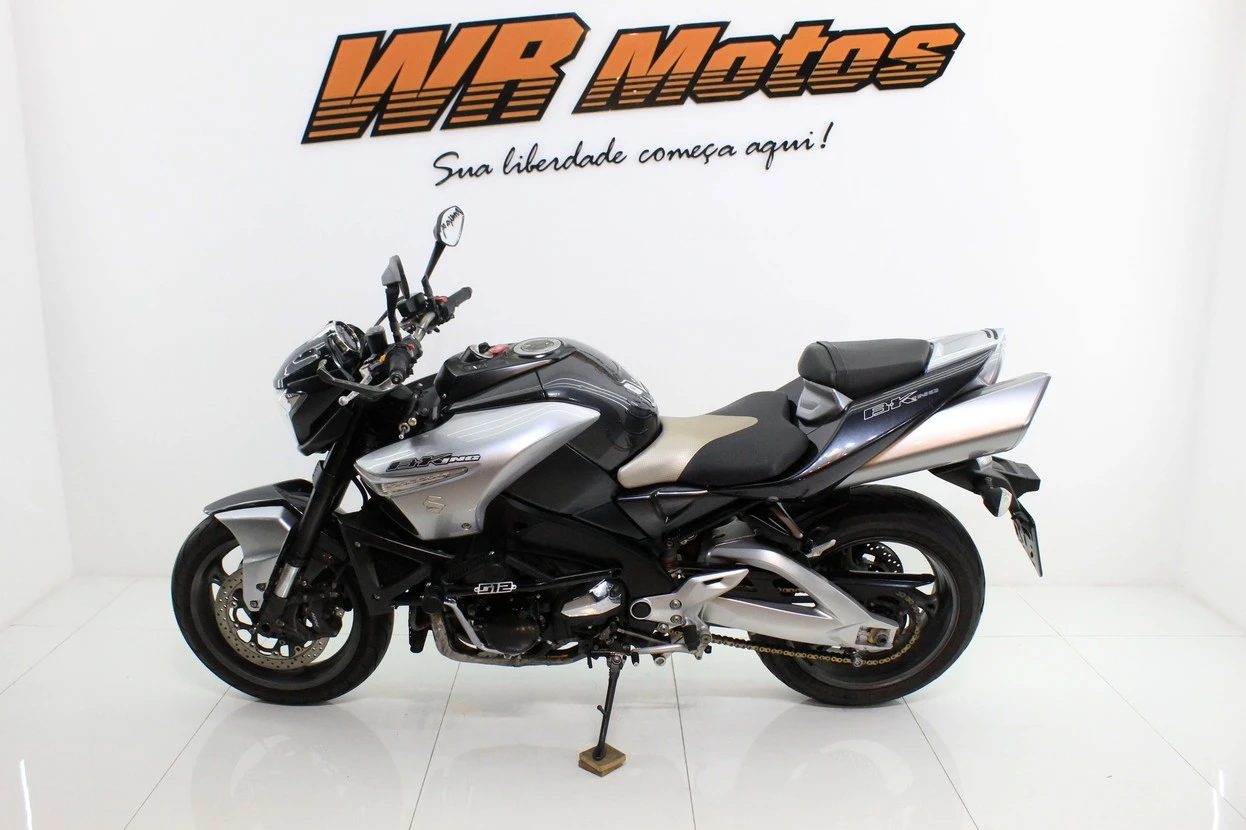 SUZUKI GSX 1300 B-KING