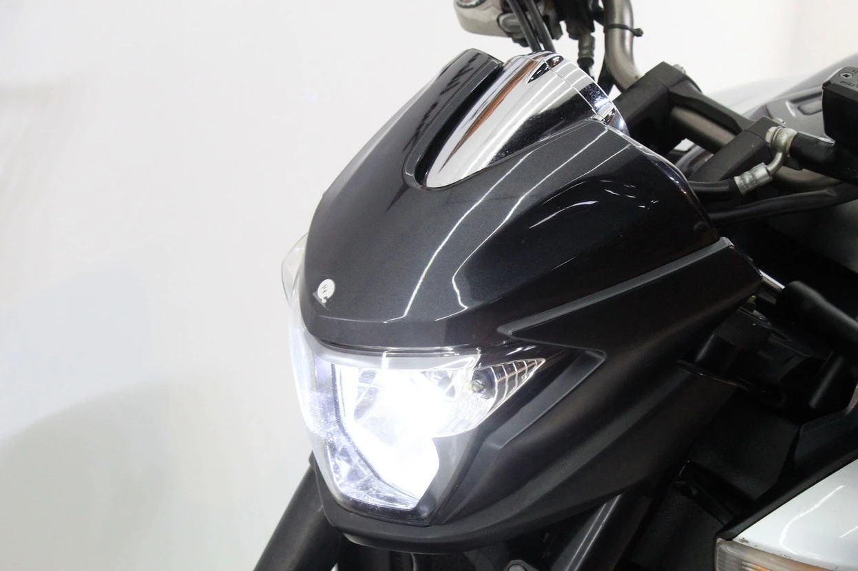 SUZUKI GSX 1300 B-KING