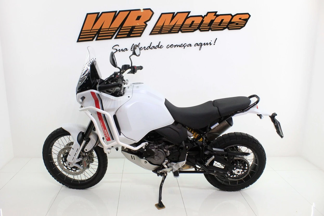 DUCATI DESERT X