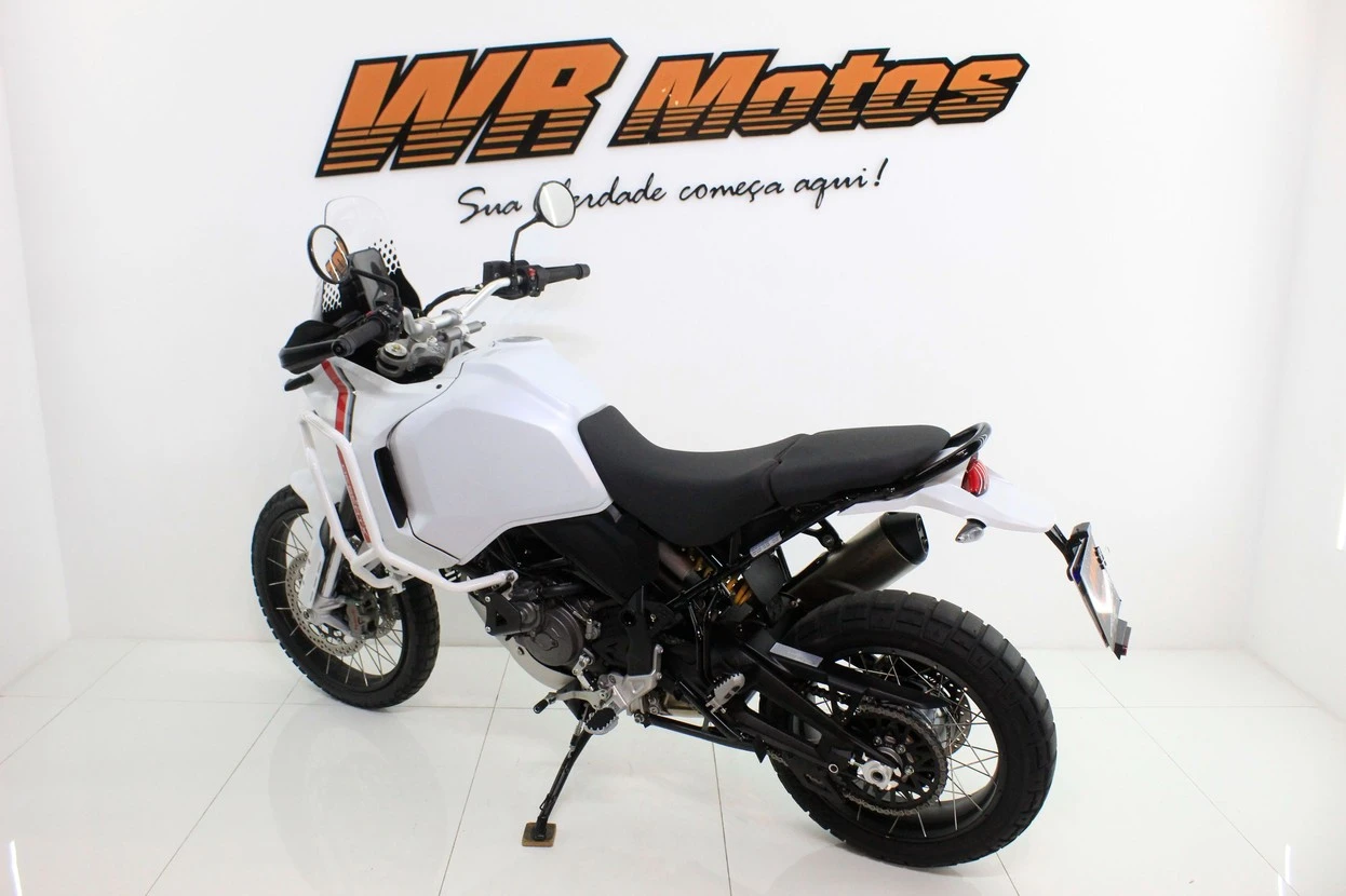 DUCATI DESERT X
