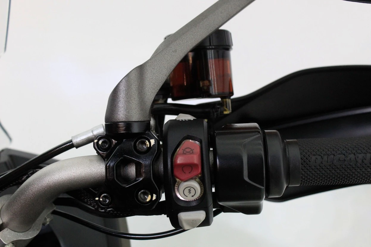 DUCATI MULTISTRADA 1200 V4 S