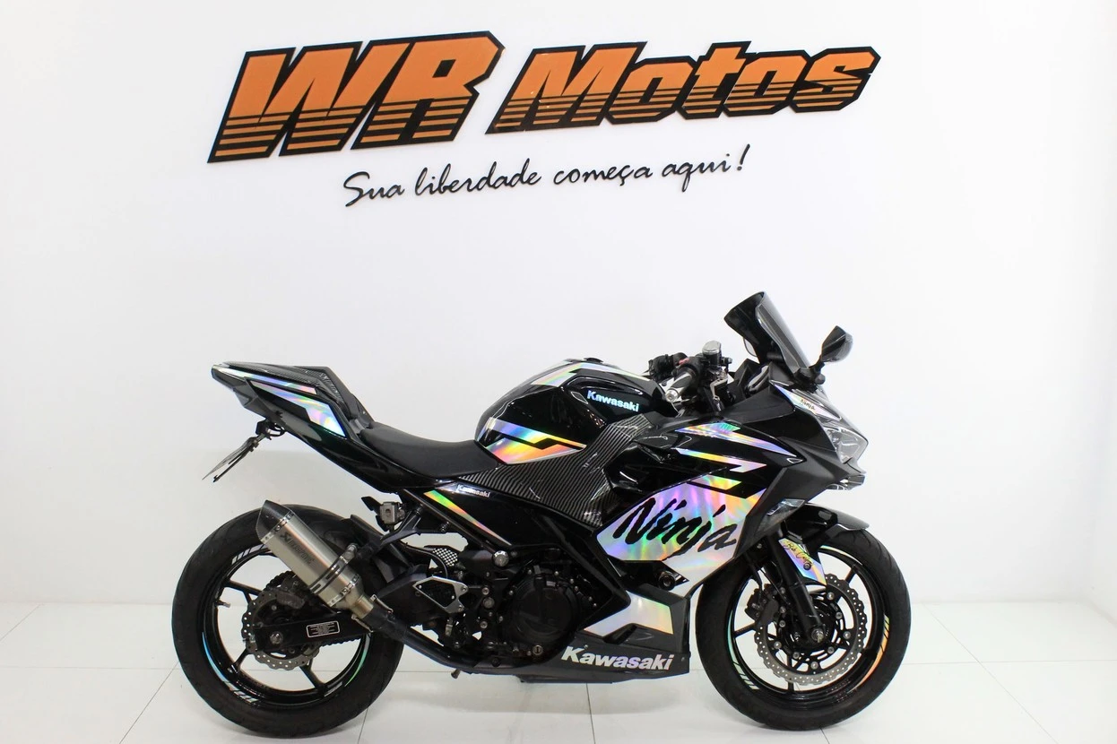 KAWASAKI NINJA 400 KRT EDITION