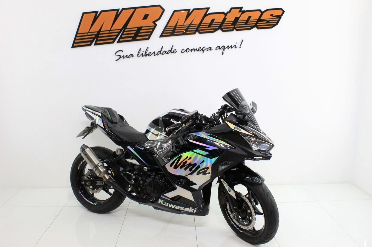 KAWASAKI NINJA 400 KRT EDITION