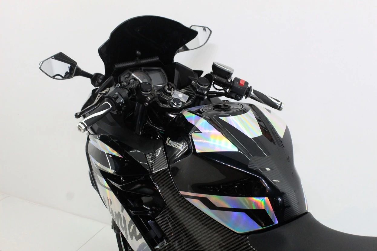 KAWASAKI NINJA 400 KRT EDITION