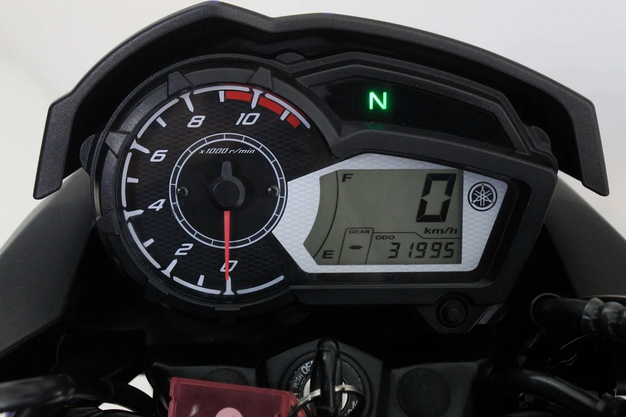 YAMAHA FAZER YS 150 SED