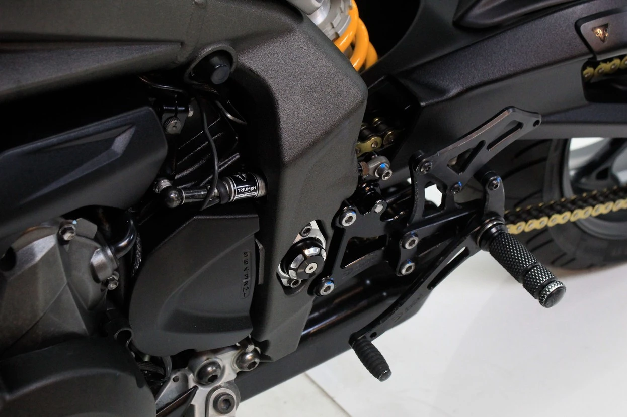 TRIUMPH STREET TRIPLE 765 RS