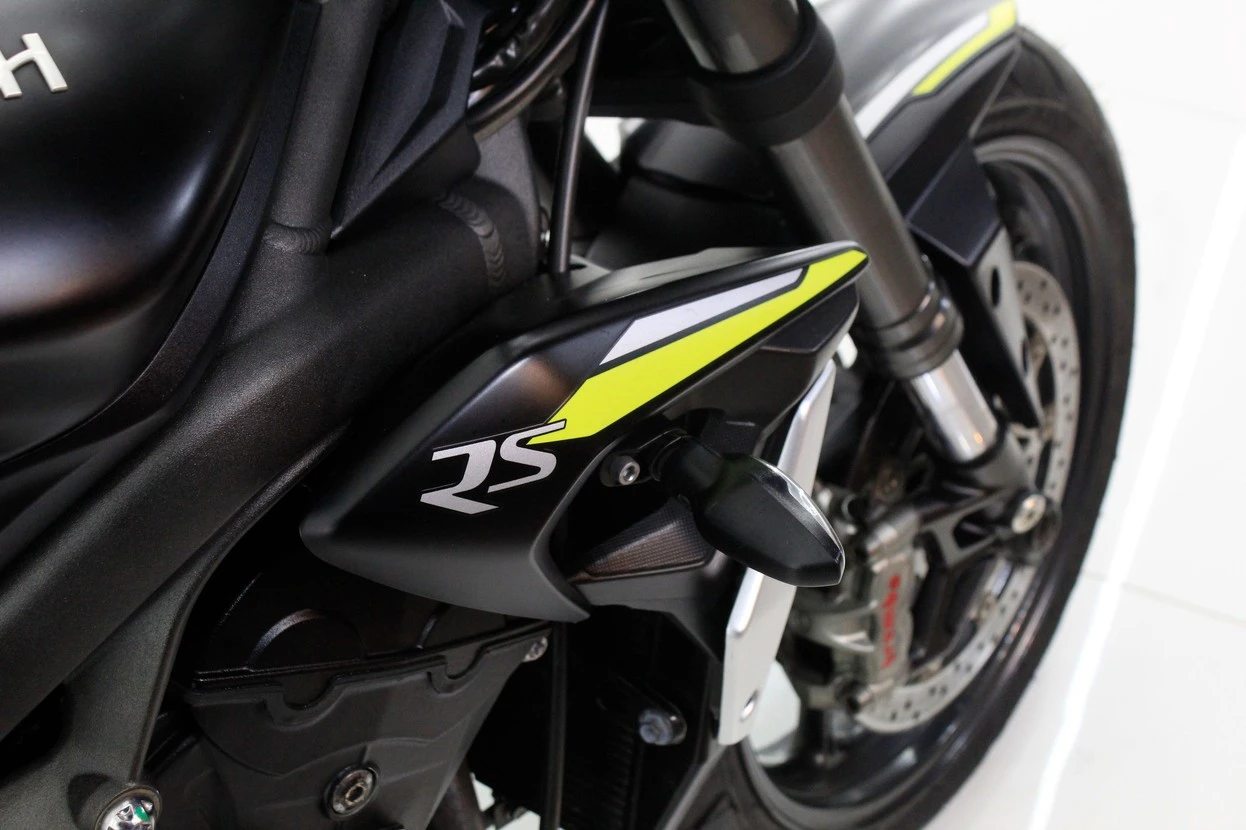 TRIUMPH STREET TRIPLE 765 RS