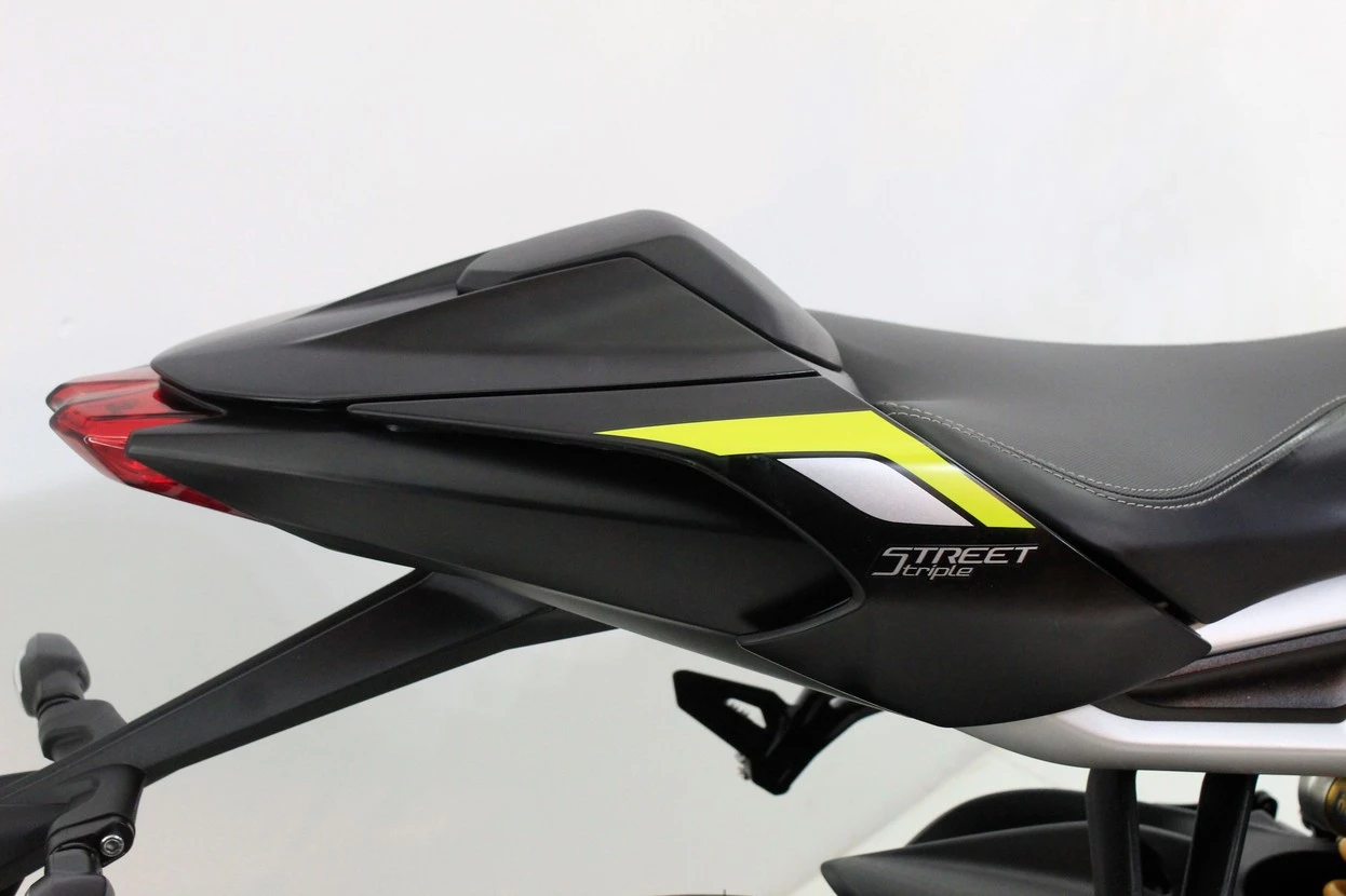 TRIUMPH STREET TRIPLE 765 RS