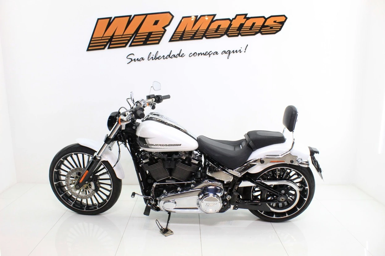 HARLEY-DAVIDSON SOFTAIL BREAKOUT