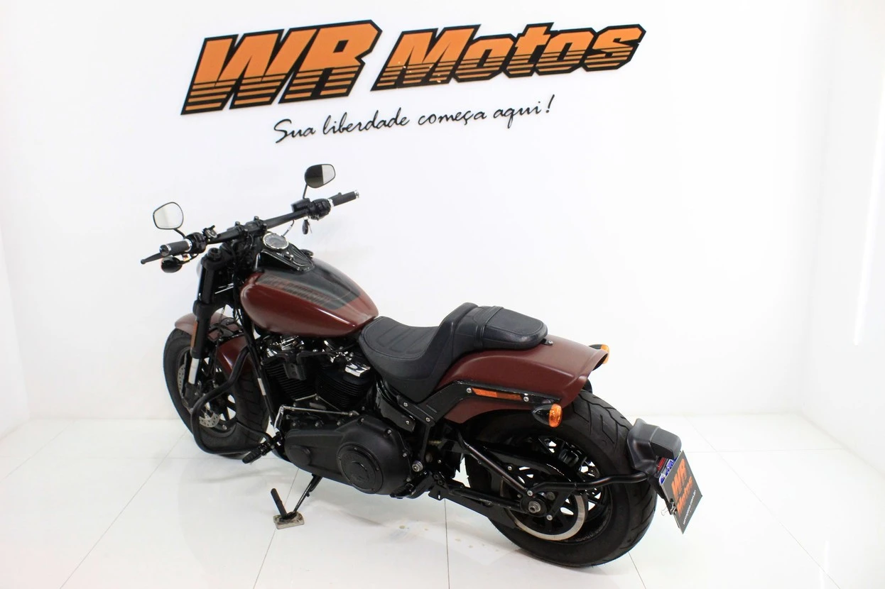 HARLEY-DAVIDSON SOFTAIL FAT BOB 107