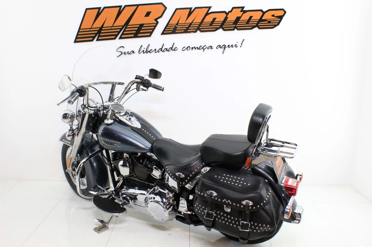 HARLEY-DAVIDSON SOFTAIL HERITAGE CLASSIC 114