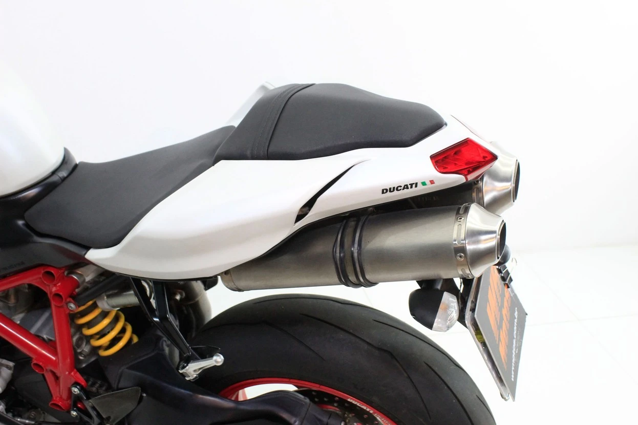 DUCATI SUPERBIKE 848 EVO