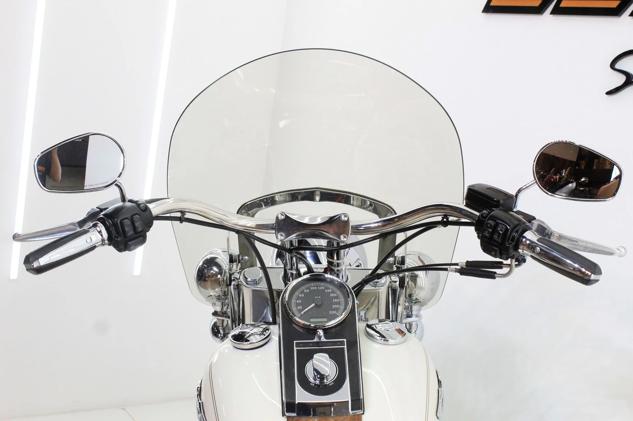 HARLEY-DAVIDSON SOFTAIL DELUXE