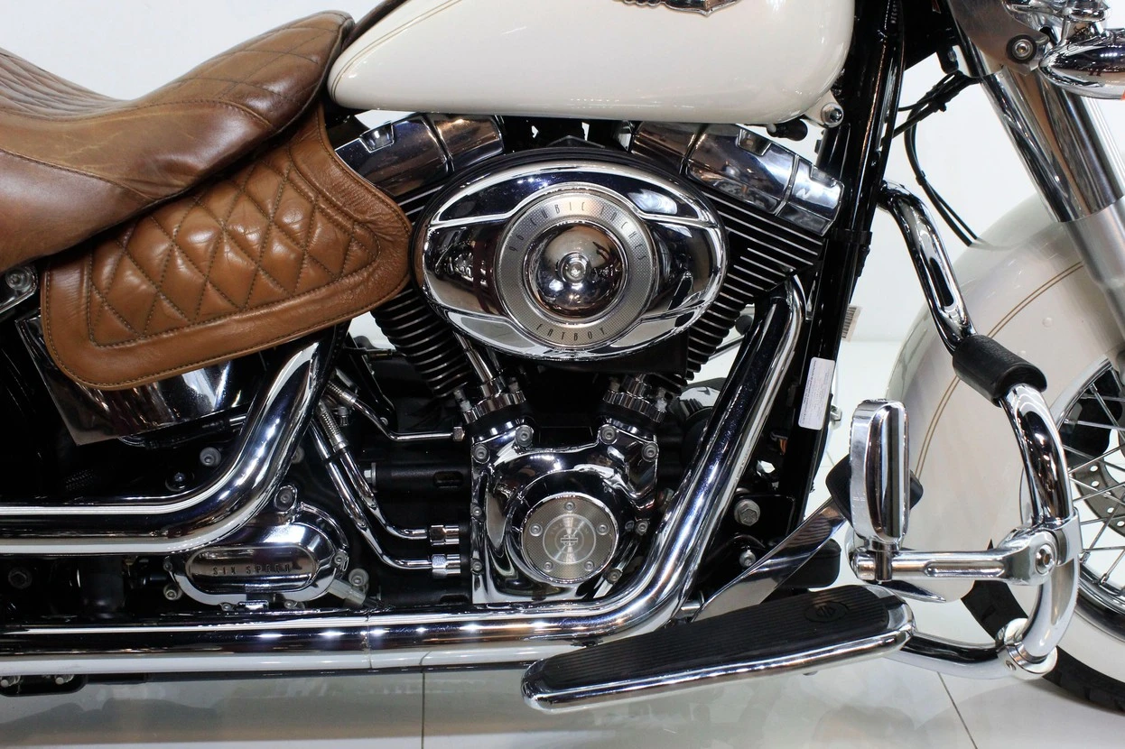 HARLEY-DAVIDSON SOFTAIL DELUXE