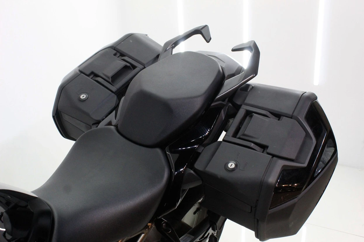 SUZUKI GSX-S1000GT ABS