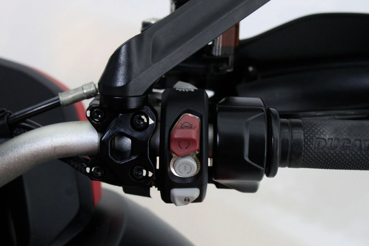 DUCATI MULTISTRADA 1200S