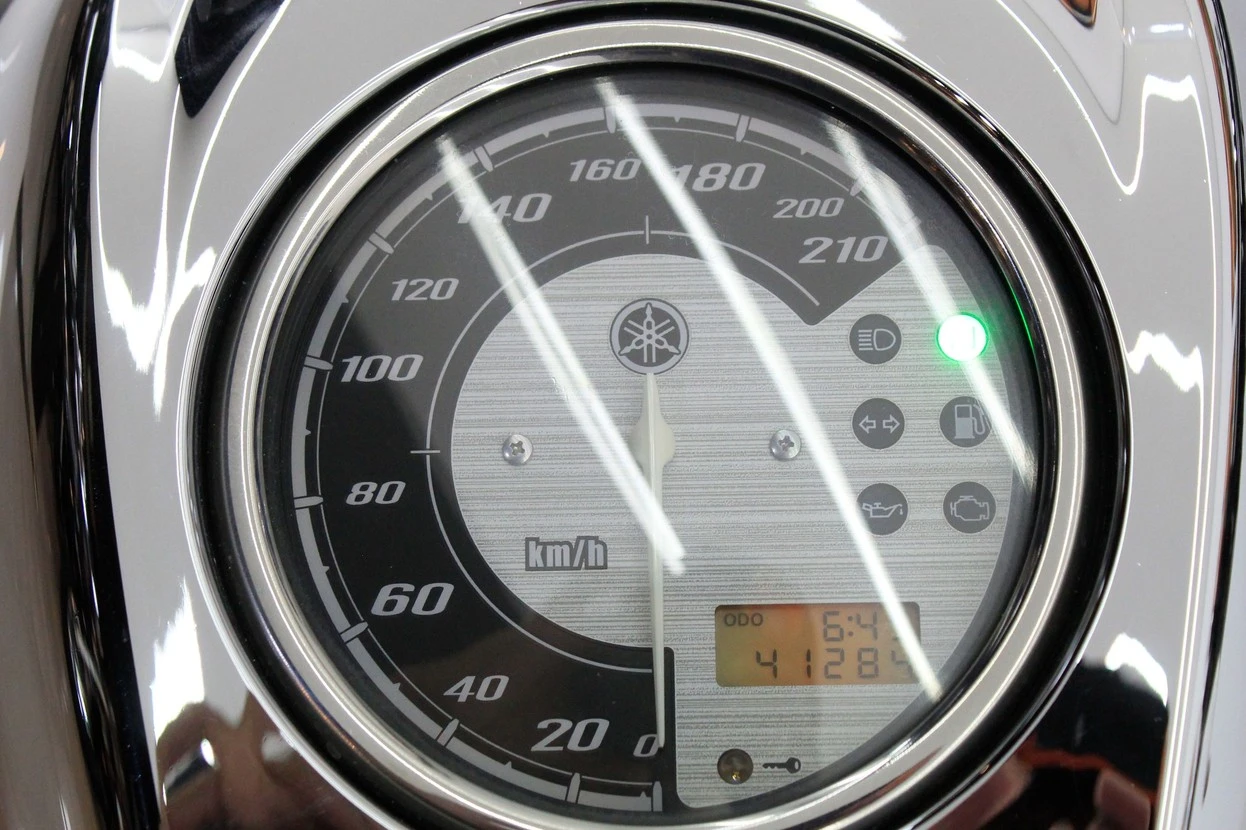 YAMAHA XVS 950A MIDNIGHT STAR