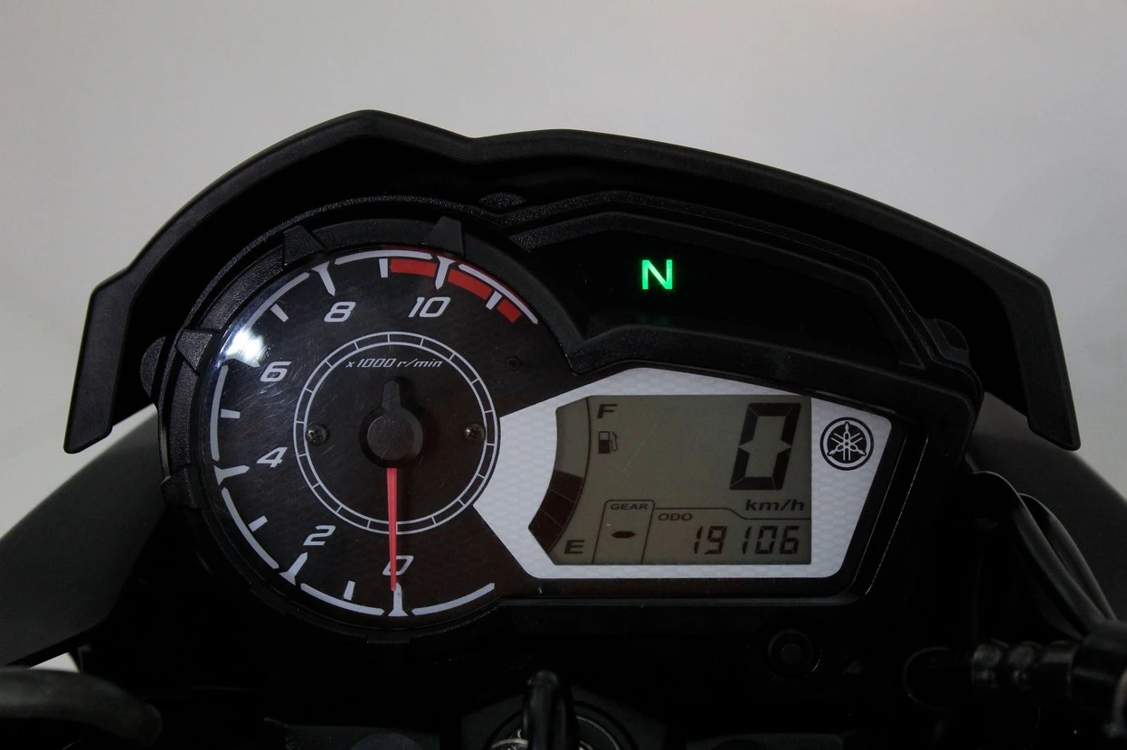 YAMAHA YS 150 FAZER SED