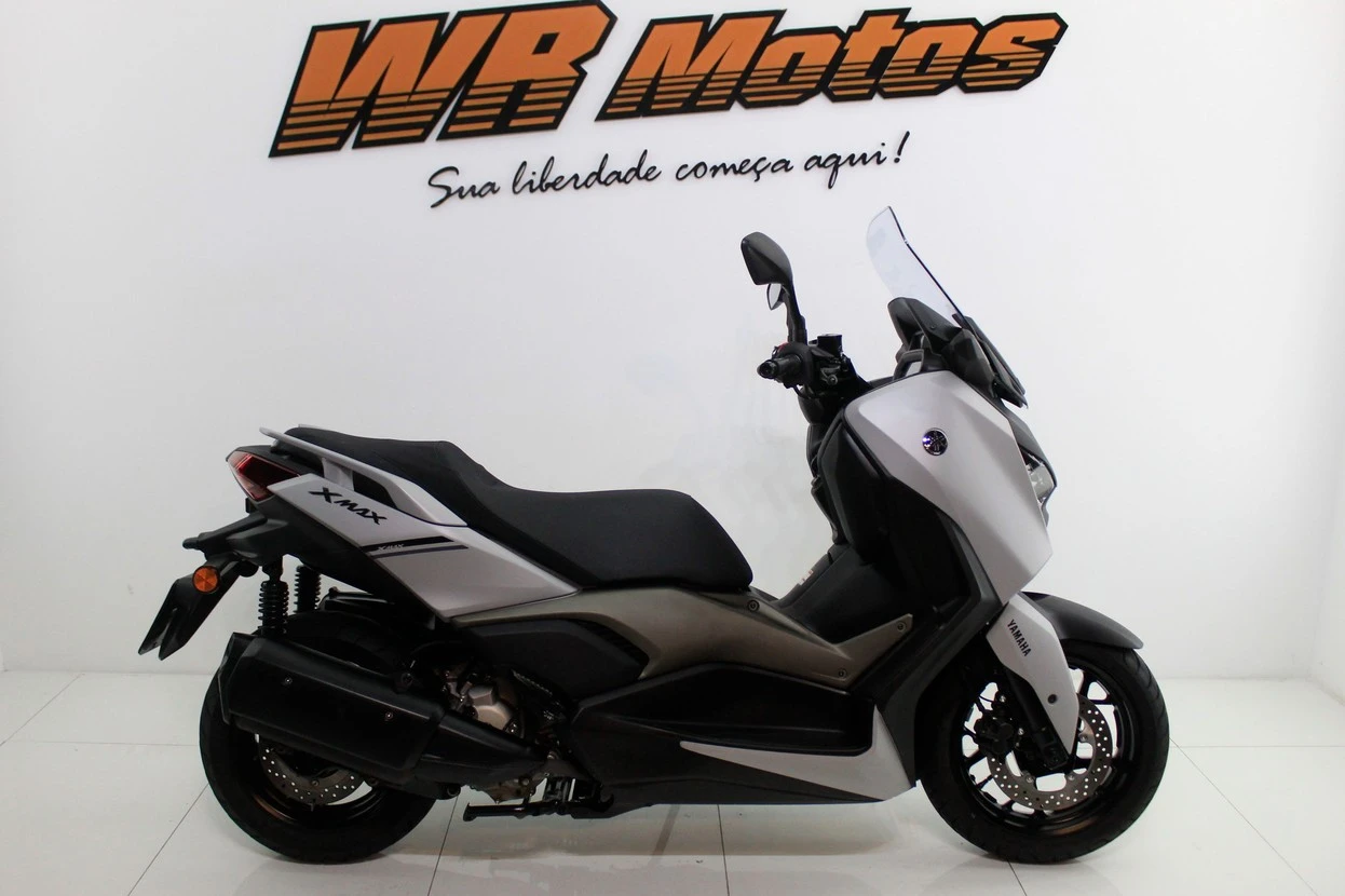 YAMAHA XMAX 250 CONNECTED ABS