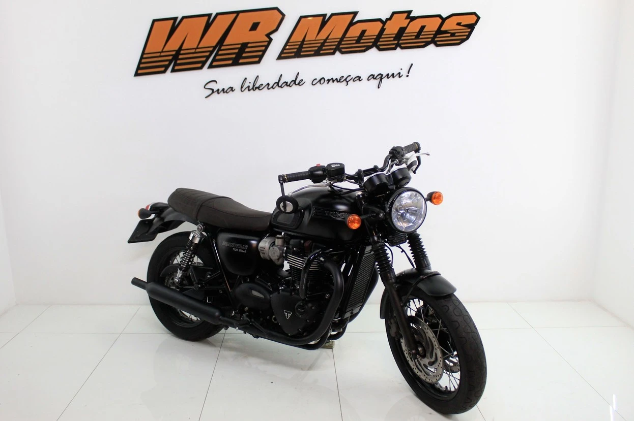 TRIUMPH BONNEVILLE T120 BLACK 1200