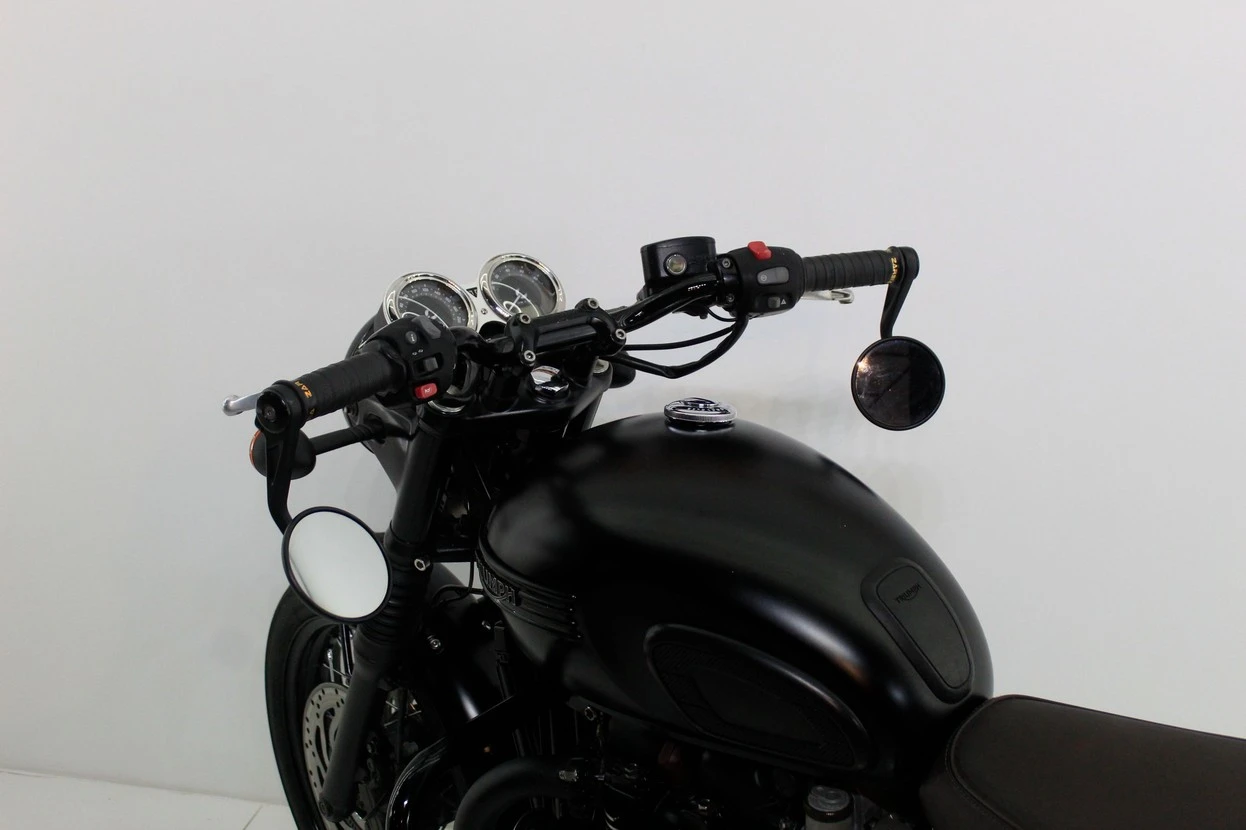 TRIUMPH BONNEVILLE T120 BLACK 1200