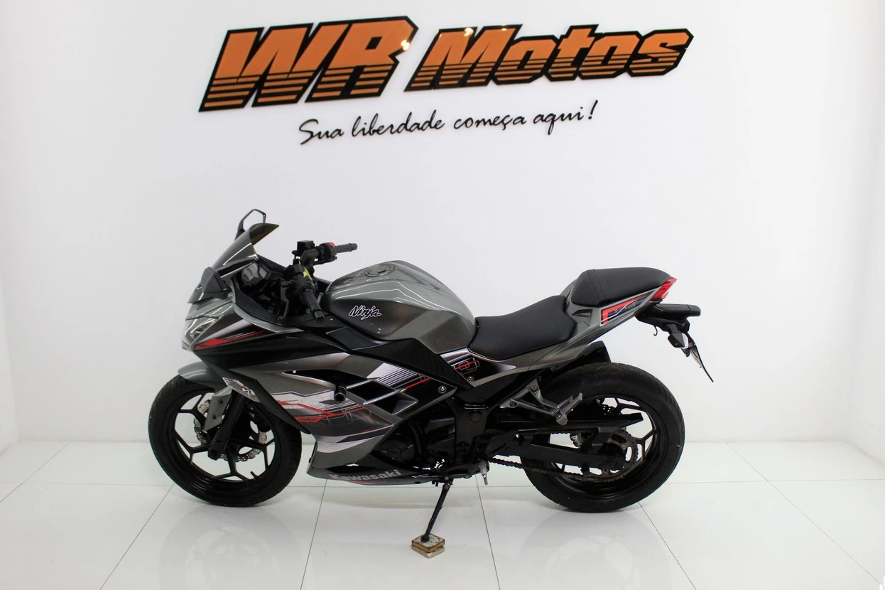 KAWASAKI NINJA 300