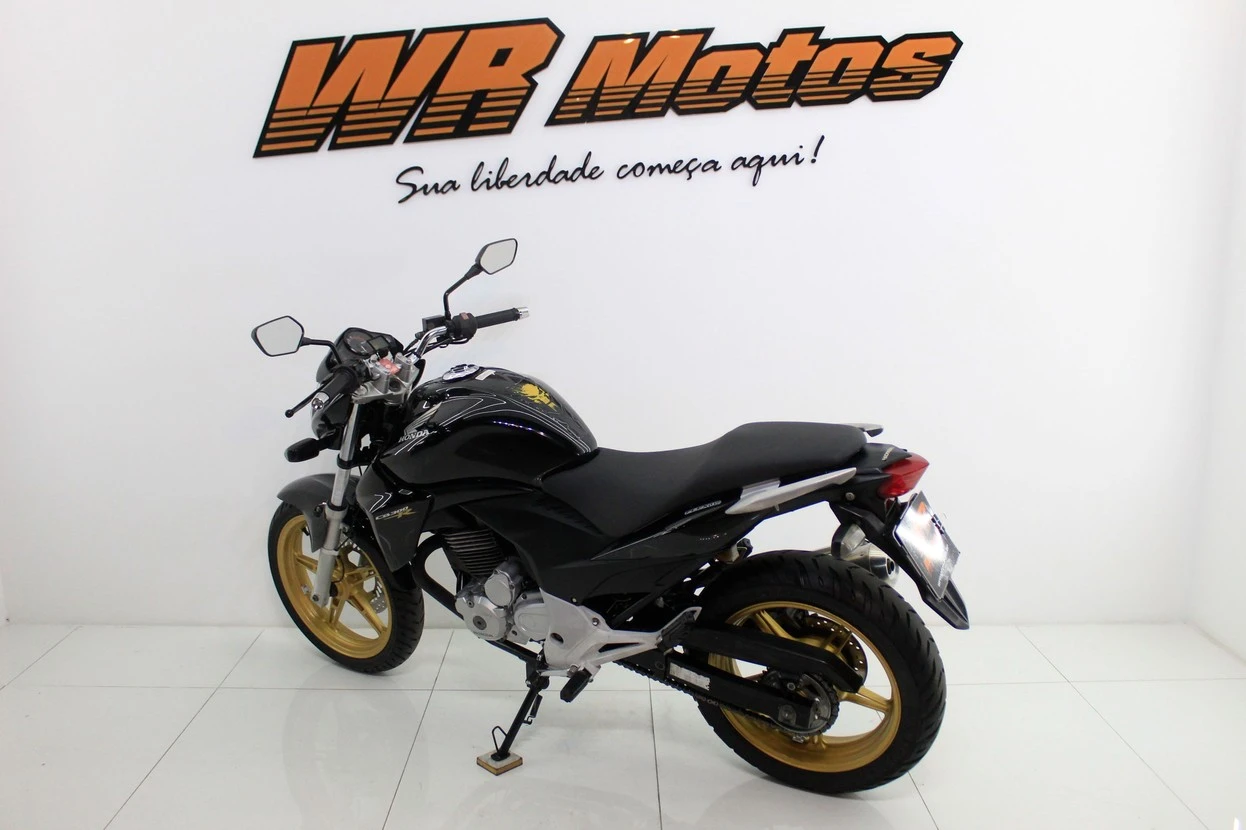 HONDA CB 300R