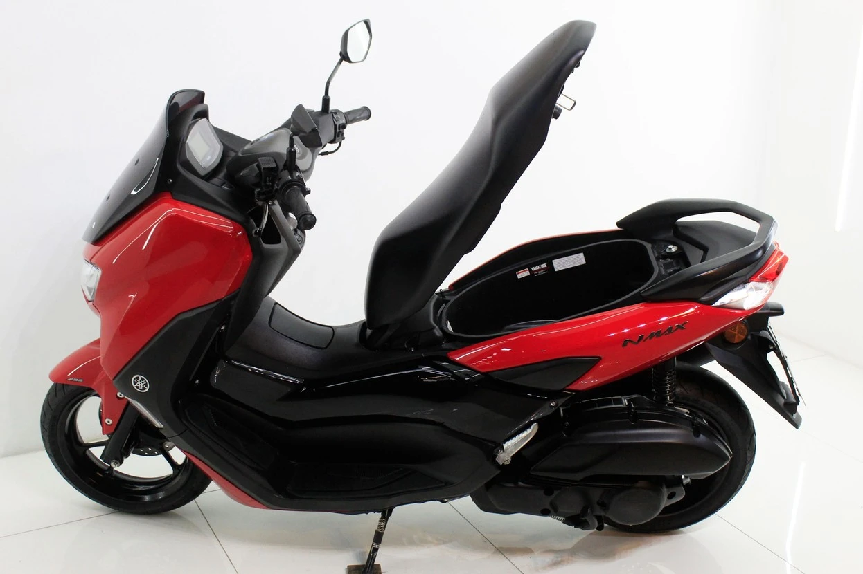 YAMAHA NMAX CONNECTED 160 ABS