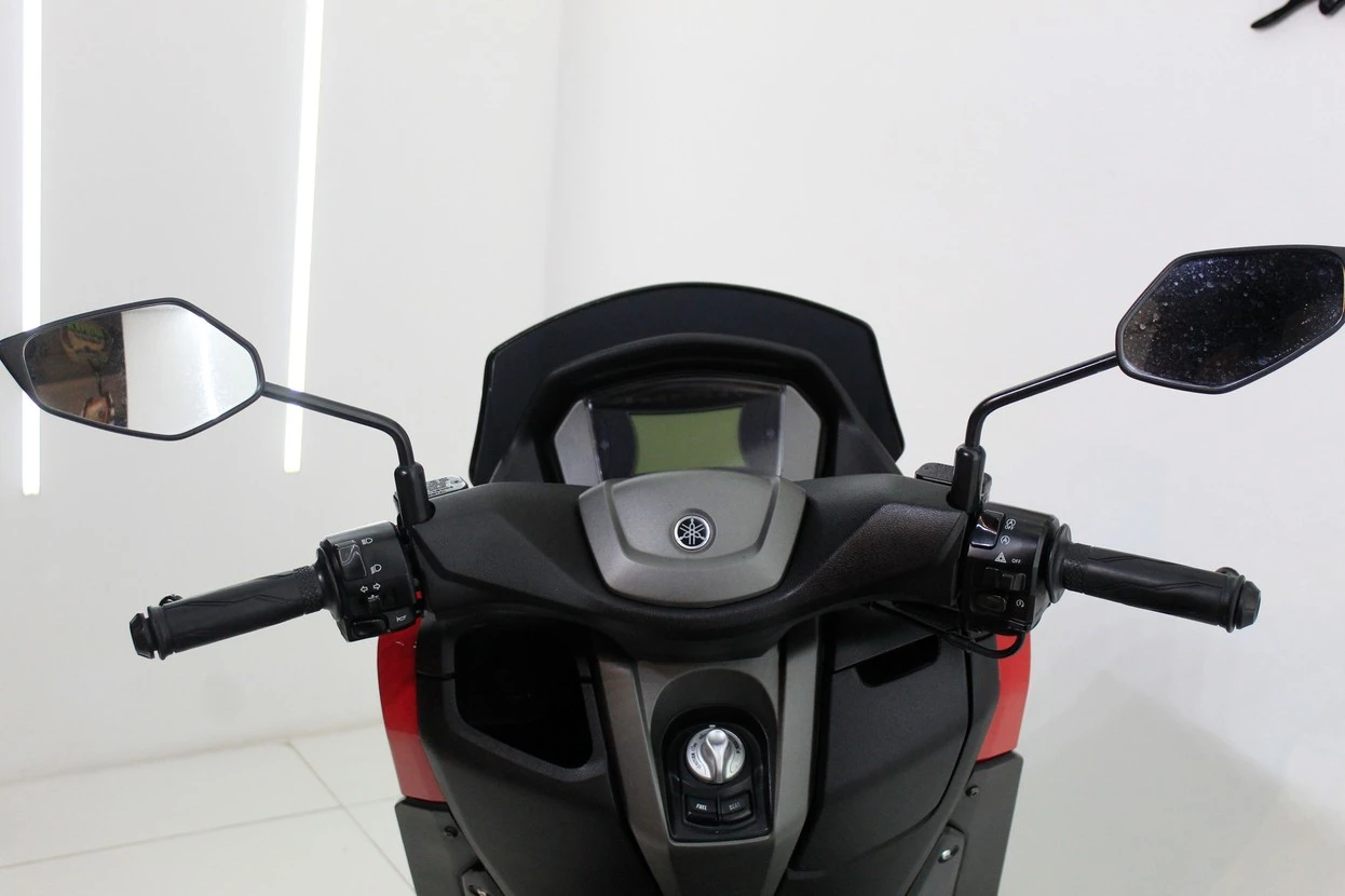 YAMAHA NMAX CONNECTED 160 ABS