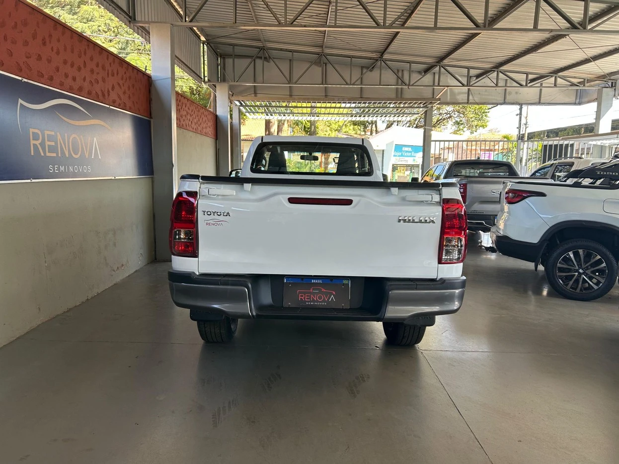 TOYOTA HILUX