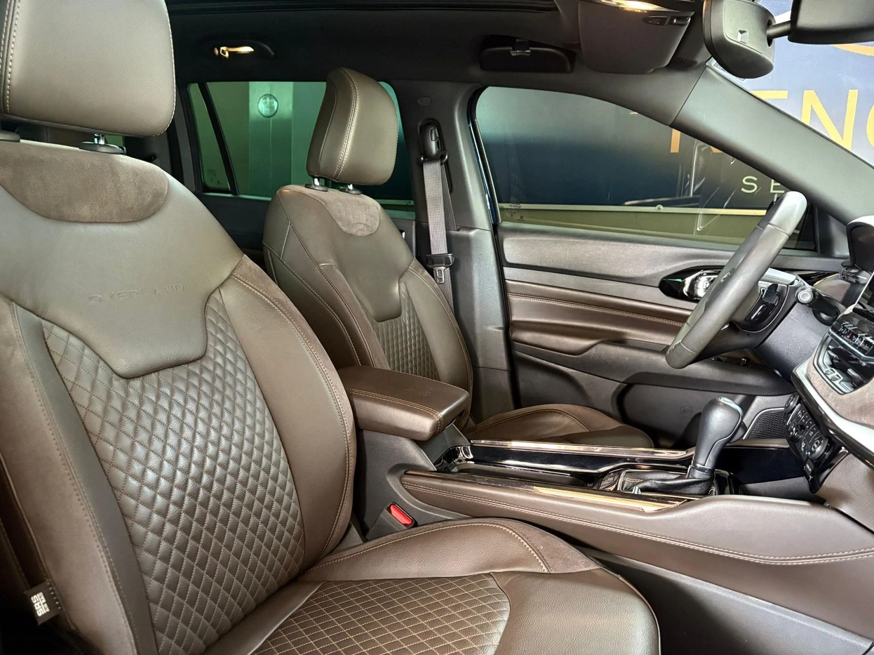 JEEP COMMANDER