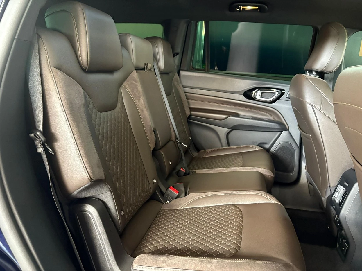 JEEP COMMANDER