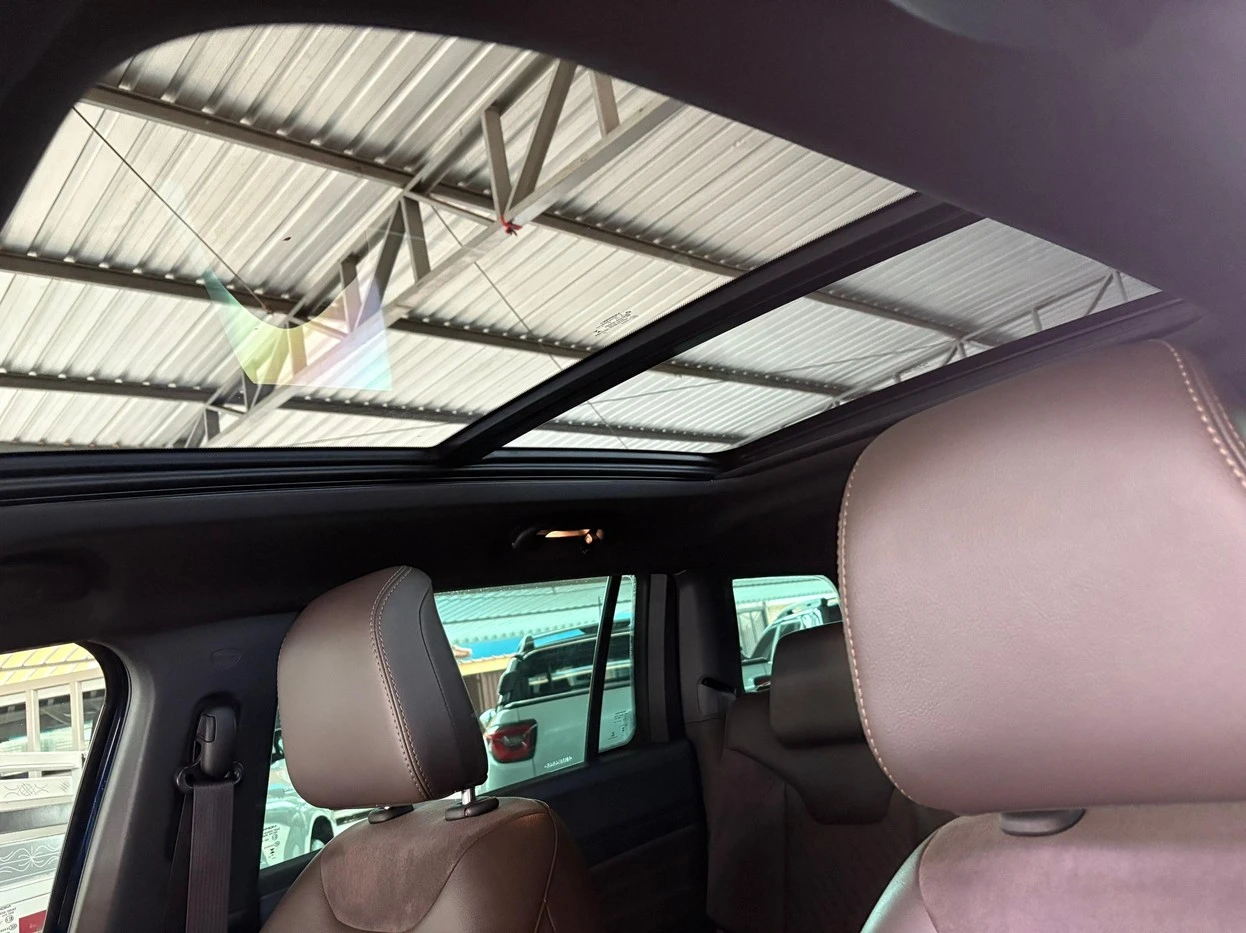JEEP COMMANDER