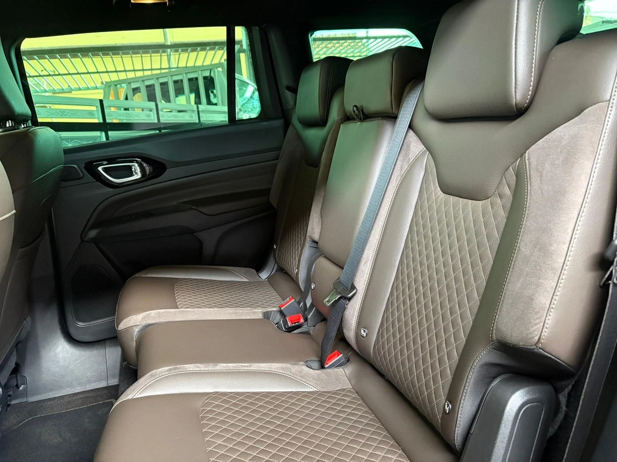 JEEP COMMANDER