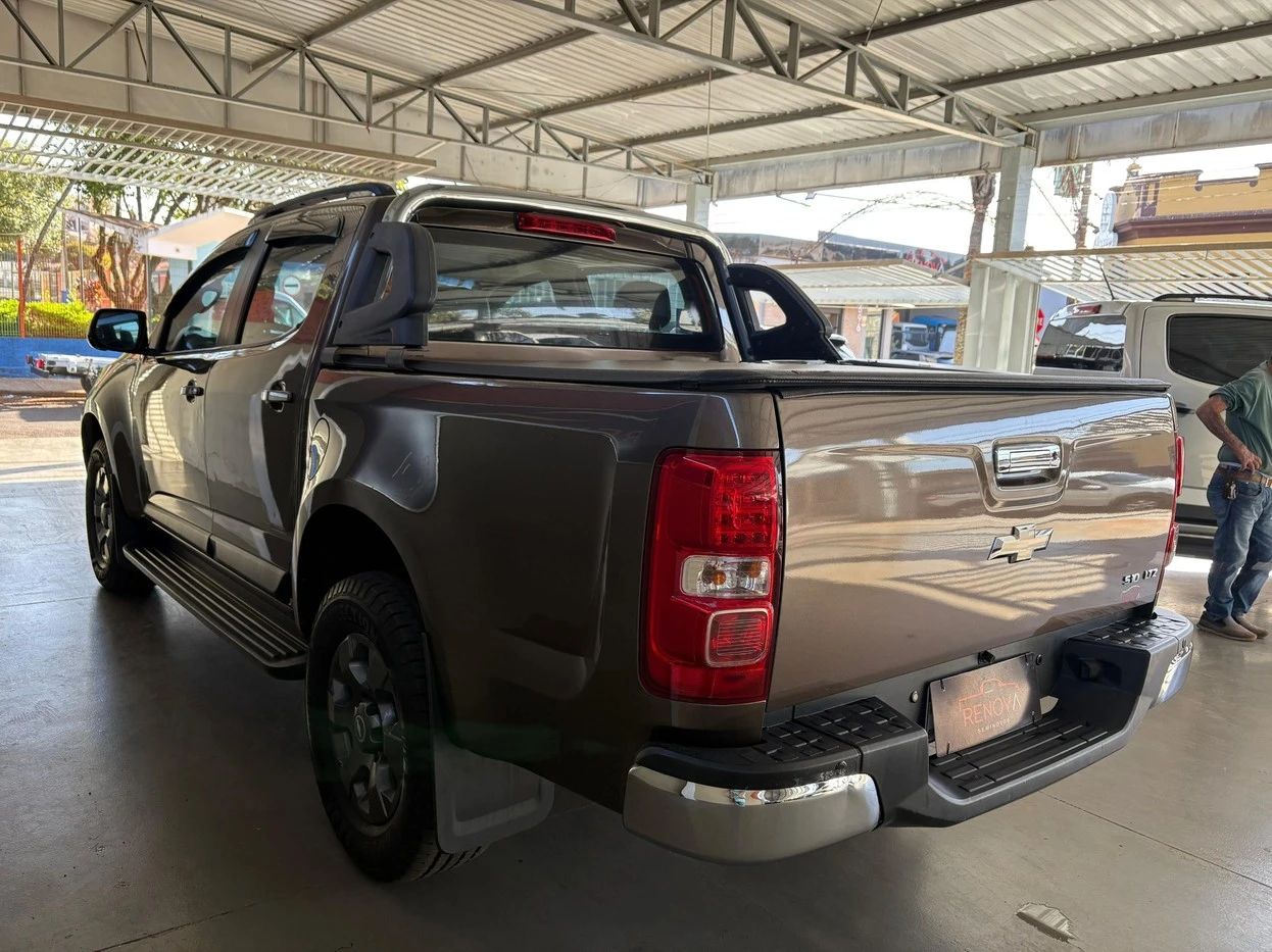 CHEVROLET S10