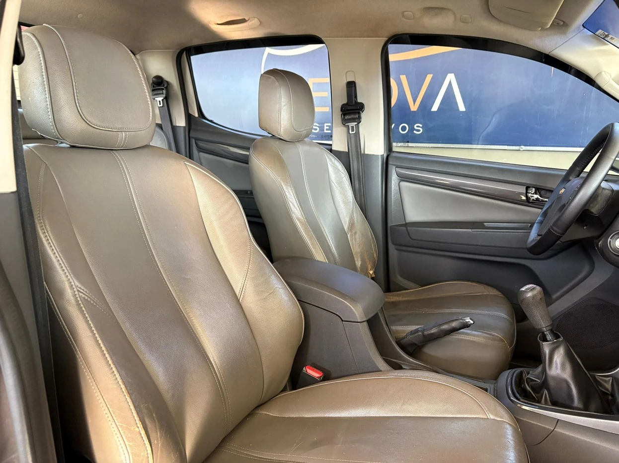 CHEVROLET S10