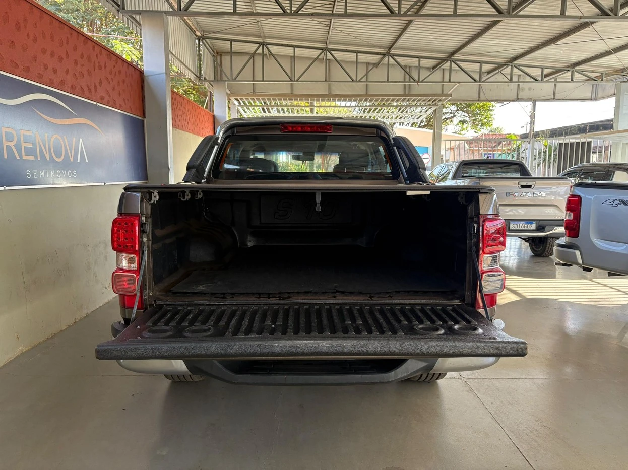 CHEVROLET S10