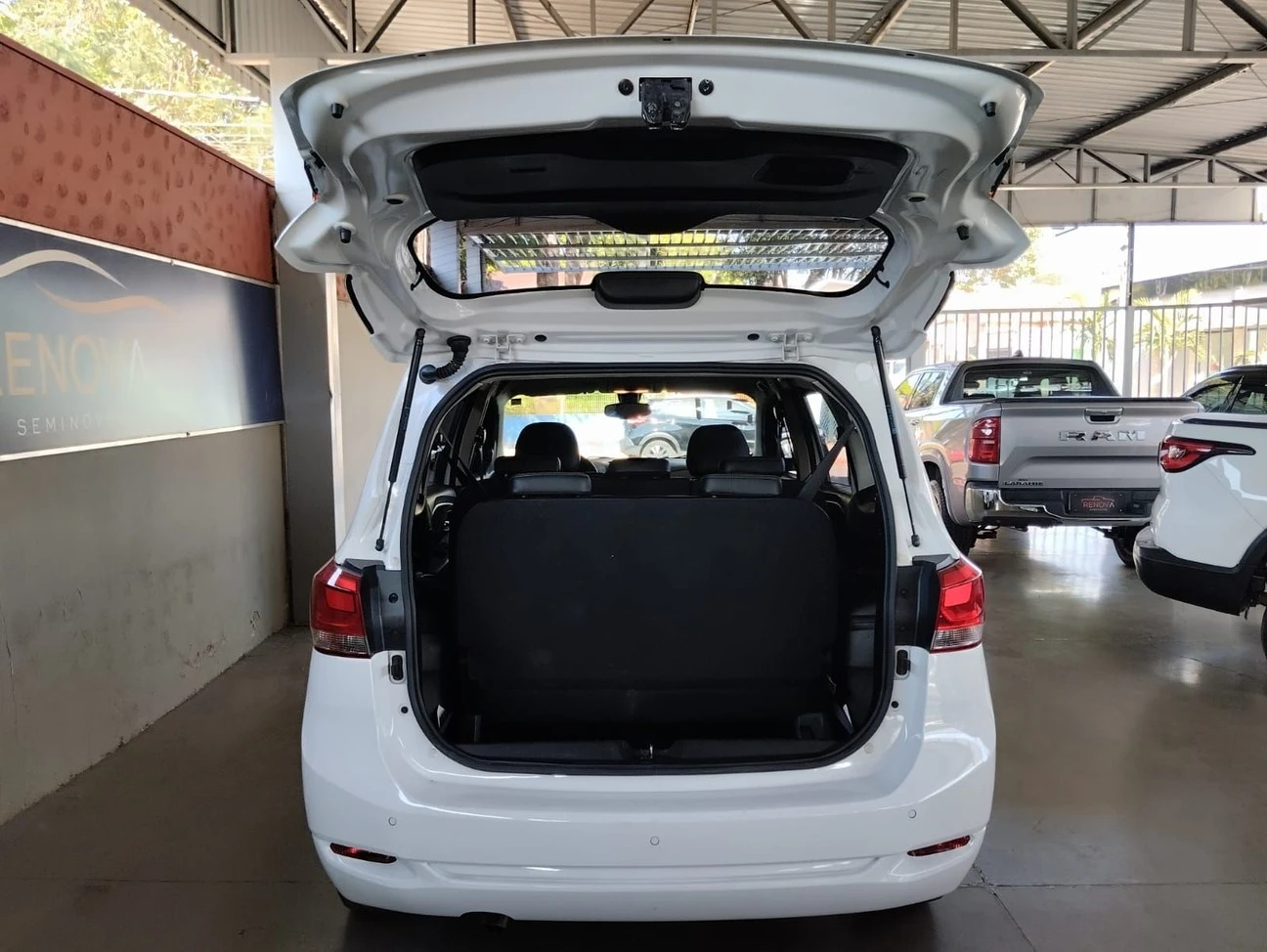CHEVROLET SPIN
