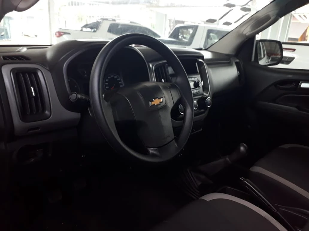 CHEVROLET S10