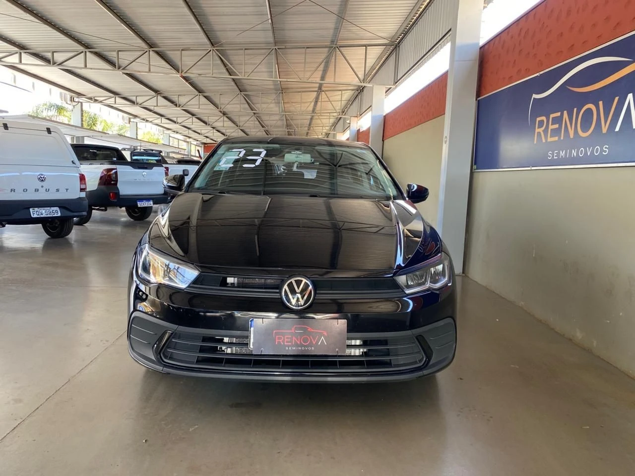 VOLKSWAGEN POLO