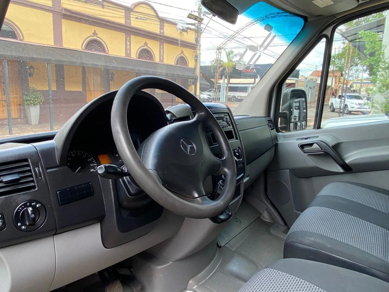 MERCEDES-BENZ SPRINTER