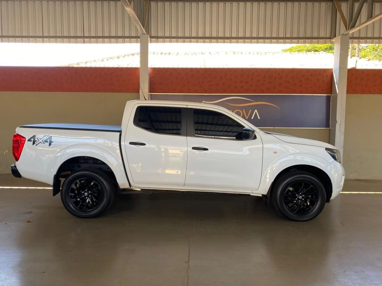 NISSAN FRONTIER