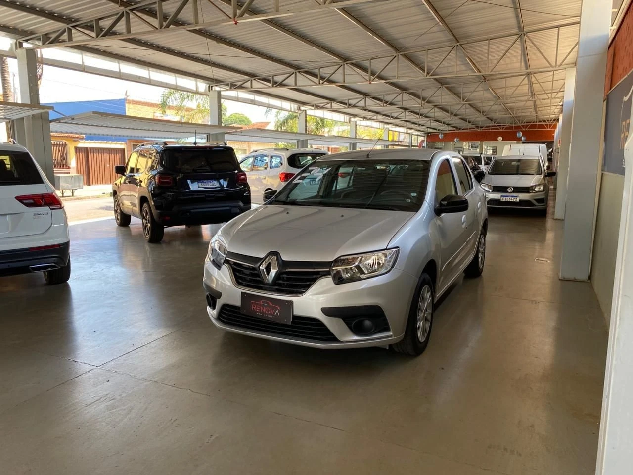 RENAULT LOGAN