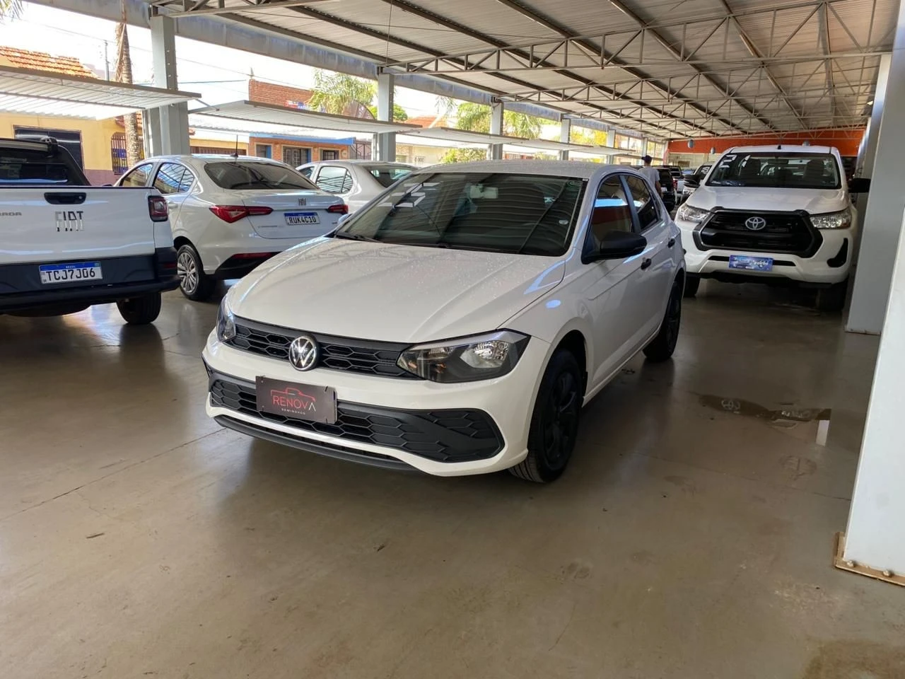 VOLKSWAGEN POLO